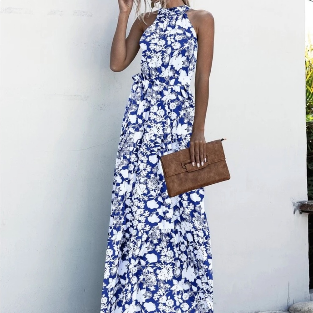 Halter maxi Dress - Picture 5 of 7